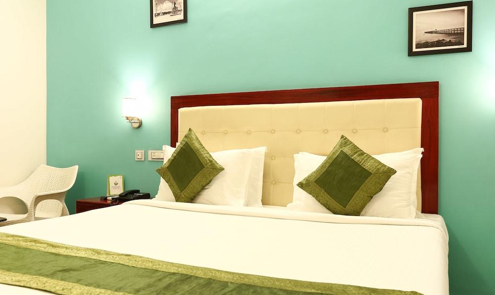 Treebo Grace Inn, 3 Min Walk From Promenade Beach Pondicherry Exteriör bild